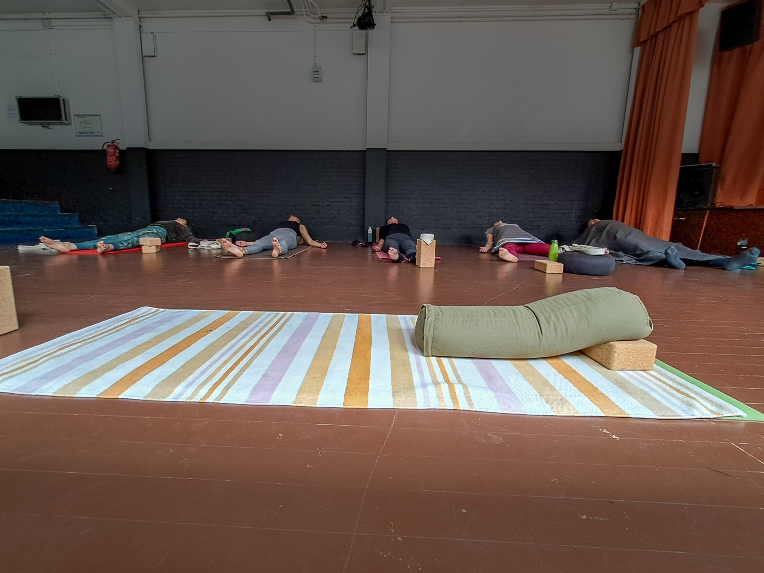 Yoga class Tuesday 11 June, 19:00 @ Nieuwe Sint Jansstraat 35